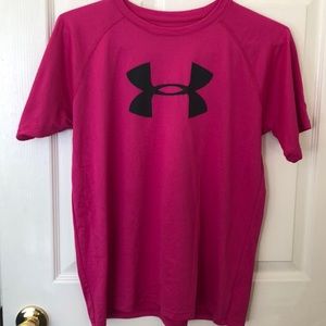 Under armor pink tee